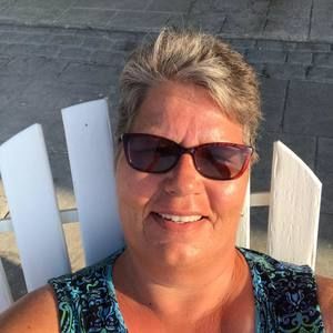 Meet your Posher, Robin hunt